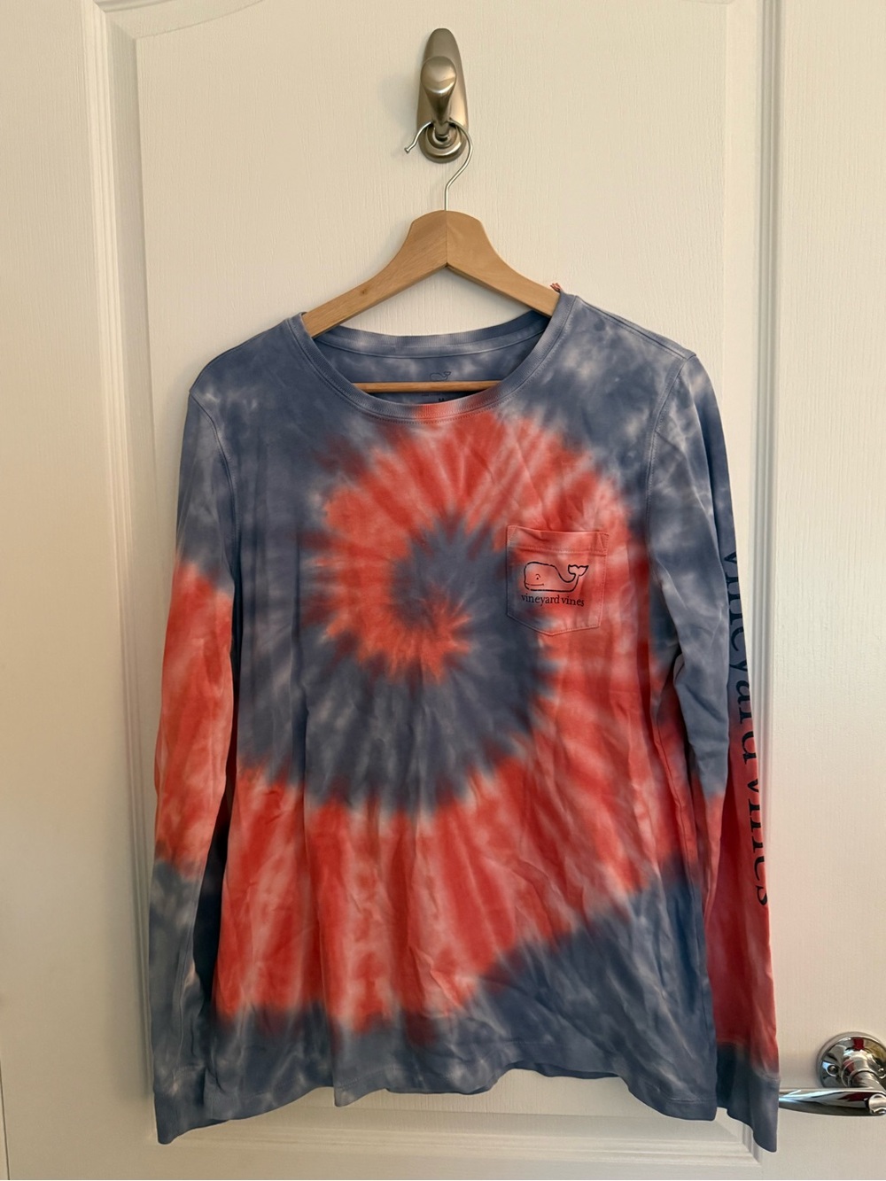Vineyard Vines Blue & Red Spiral Tie-Dye Long Sleeve Pocket Tee